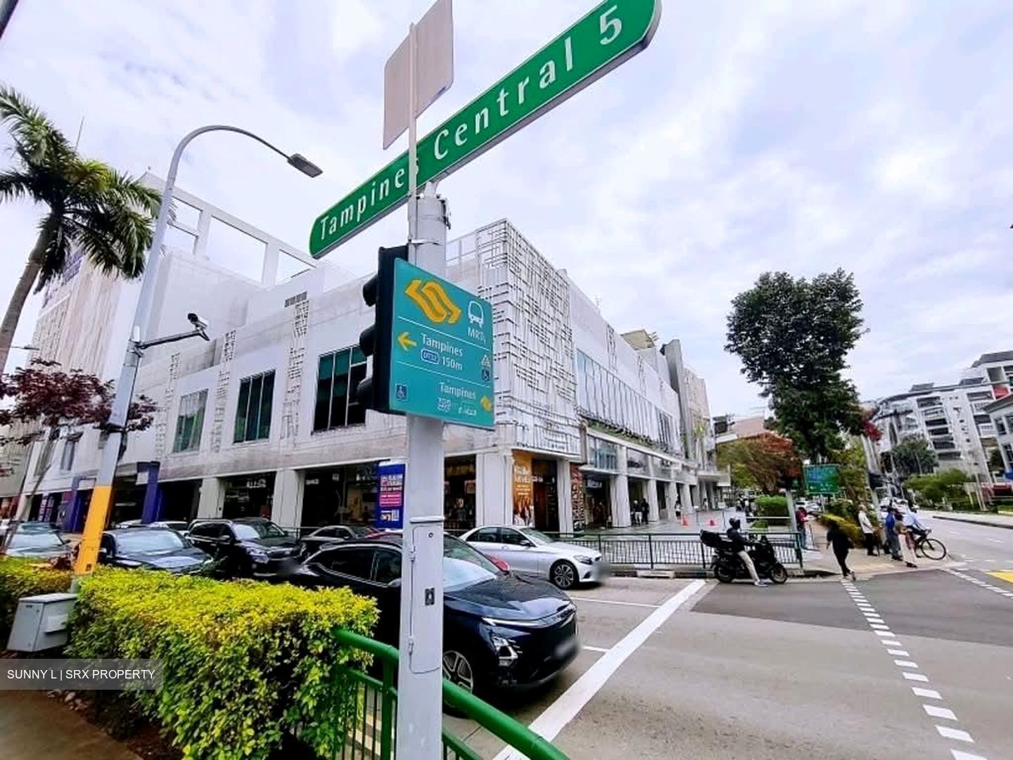 Tampines Central 1 (D18), Retail #564311021